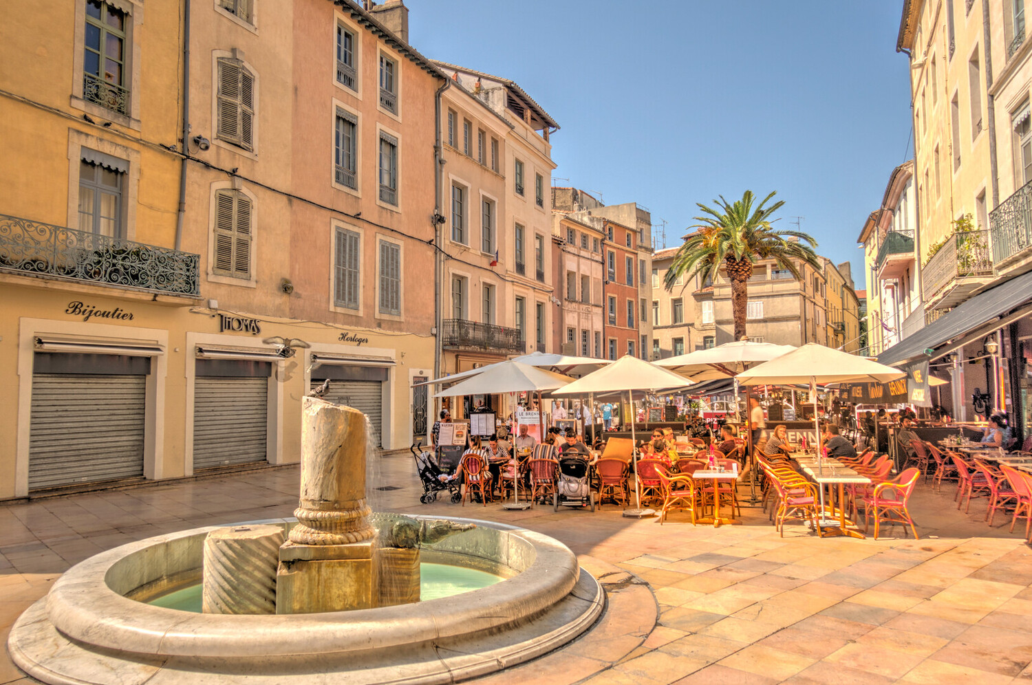 Nîmes